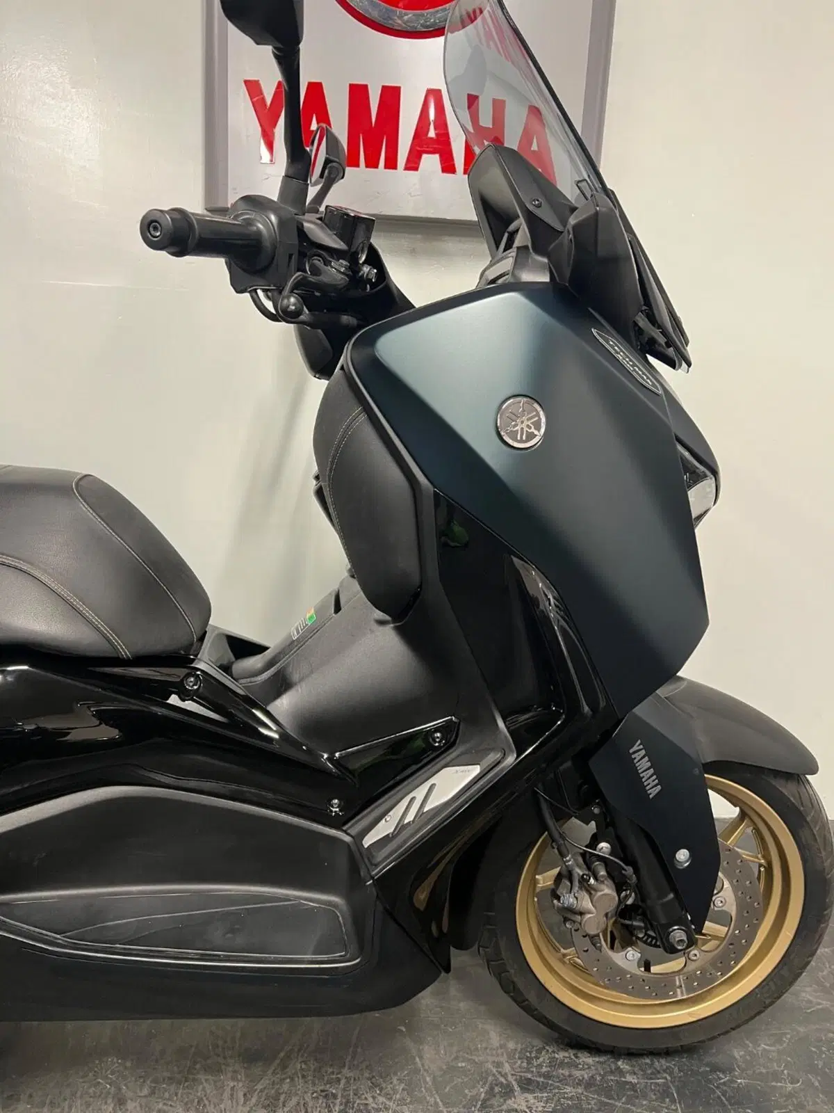 Yamaha X-Max 300 Tech Max (2021 - 24) (6)