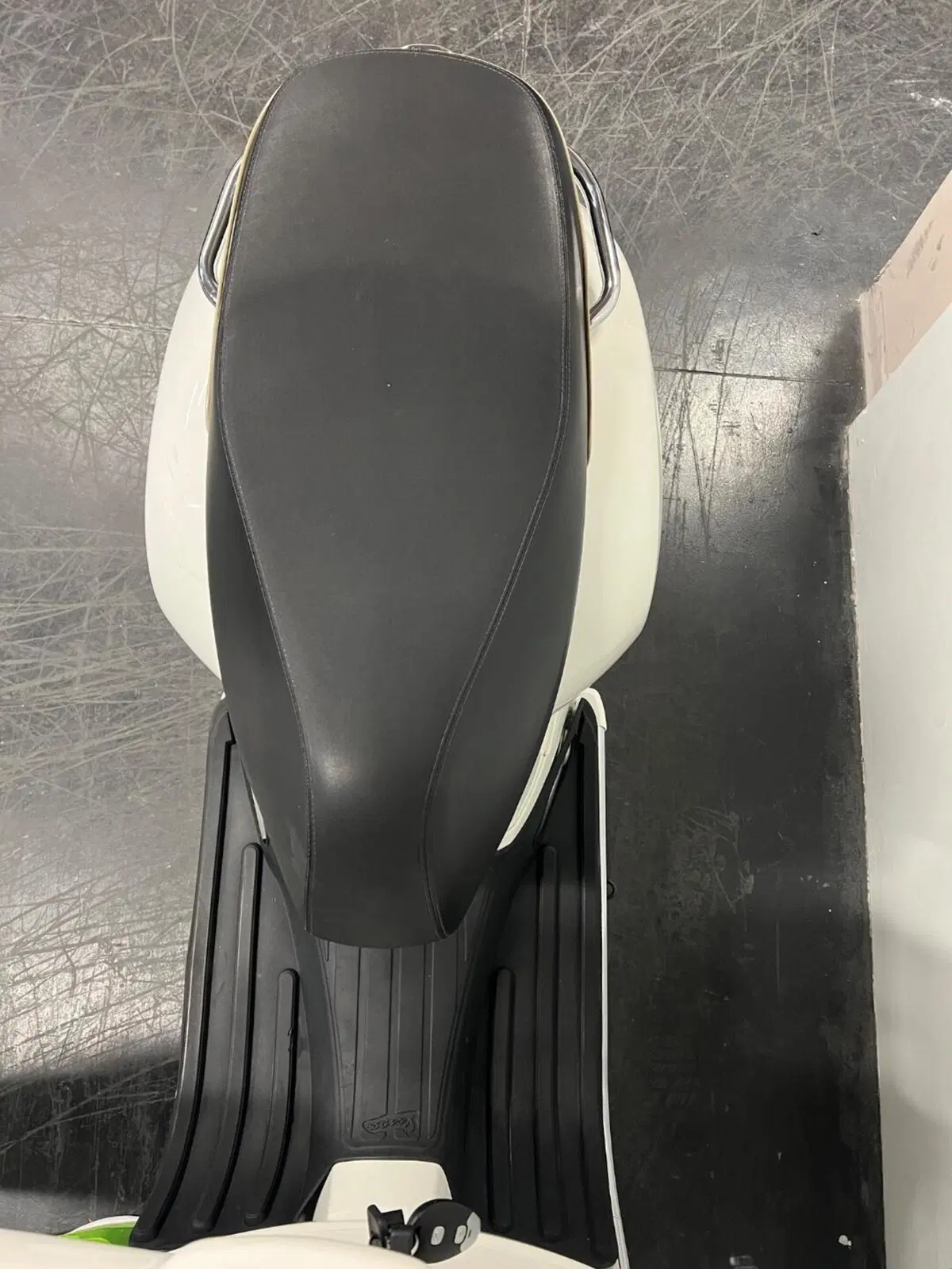Vespa GTS 300 (2023 - 24) (7)