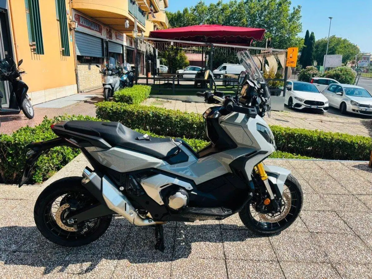 Honda X-ADV 750 DCT (2021 - 24) (3)