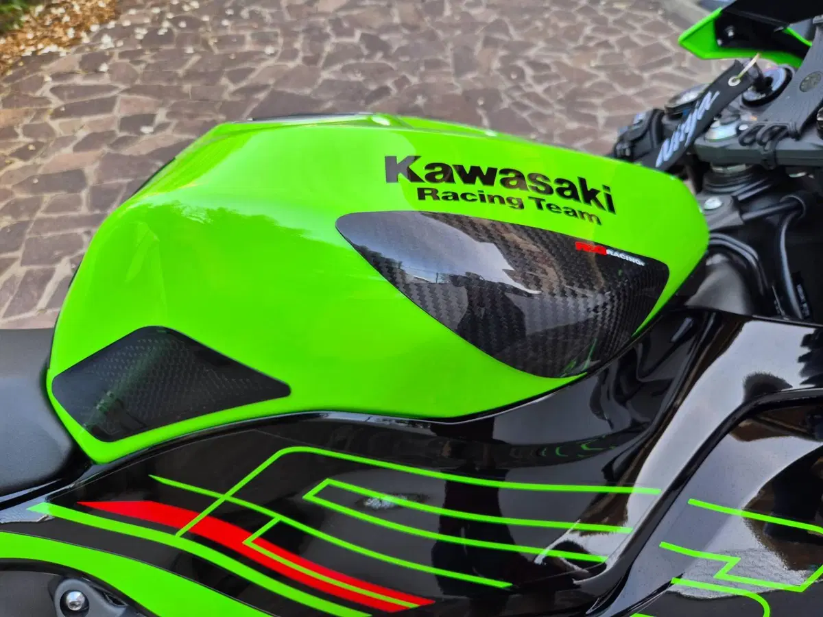 Kawasaki Ninja 636 ZX-6R Performance (2025 - 26) (7)
