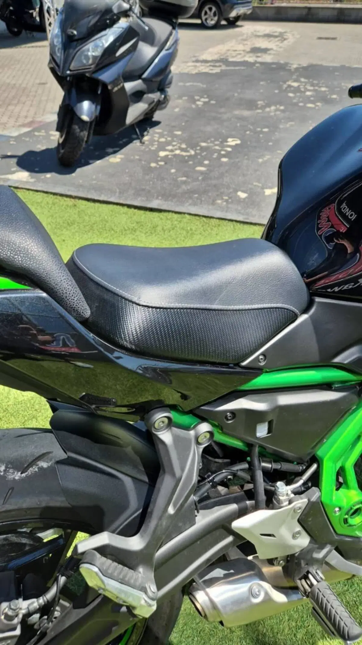 Kawasaki Z 650 (2025 - 26) (6)