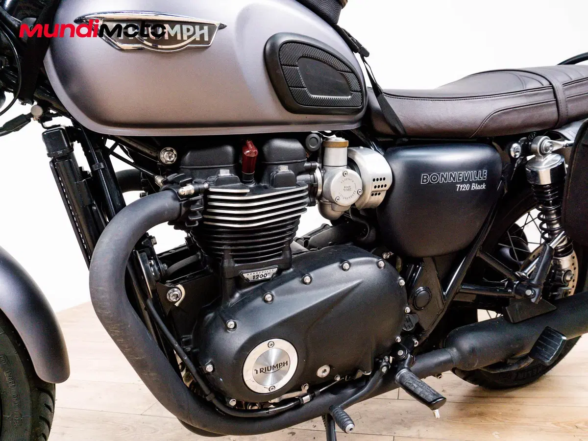 Triumph Bonneville T120 Black (2021 - 25) (9)