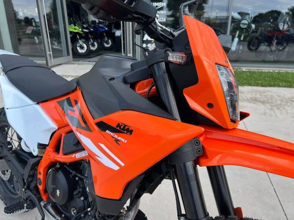 KTM 390 Enduro R (2025 - 26) (2)