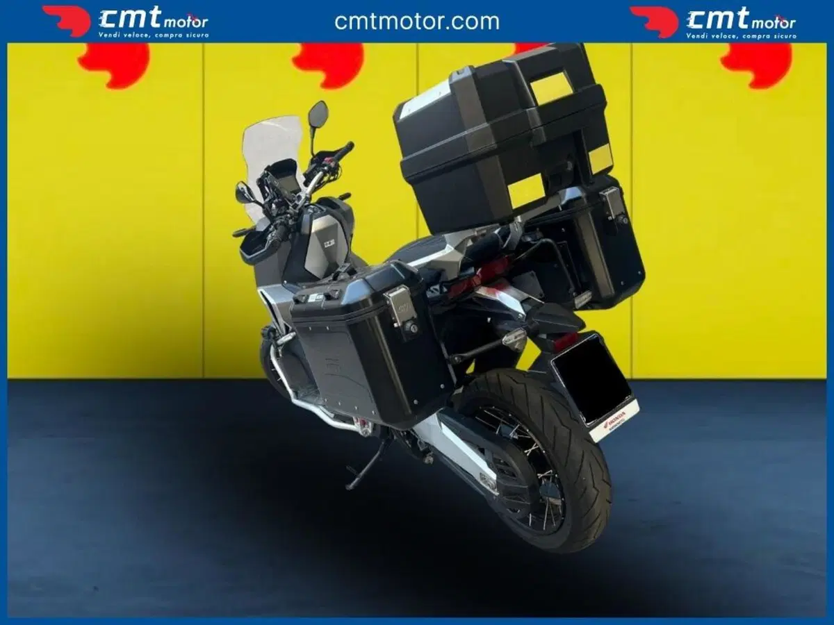 Honda X-ADV 750 Travel Edition (2017) (4)