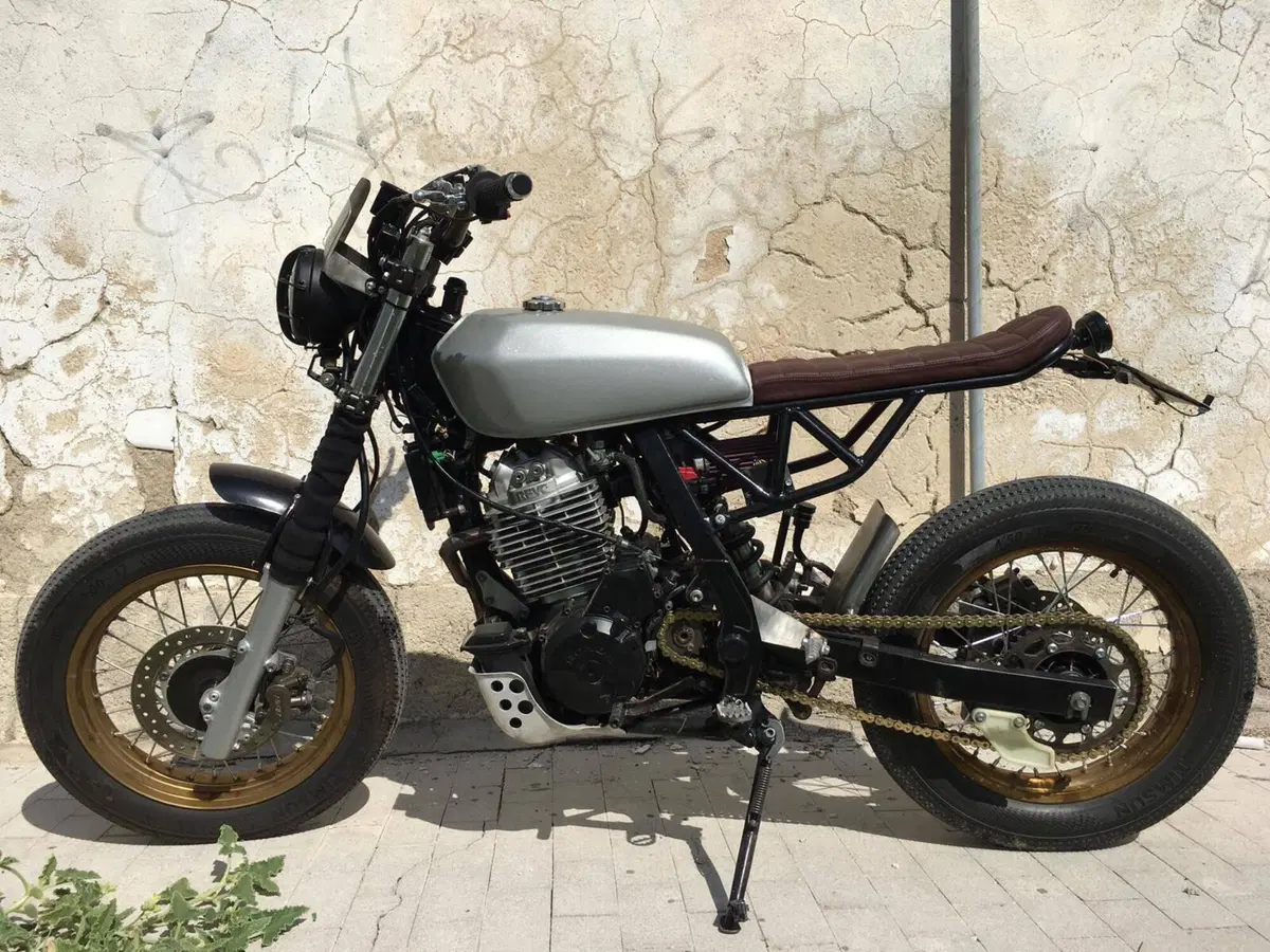Honda NX 650 Dominator (1991 - 95)