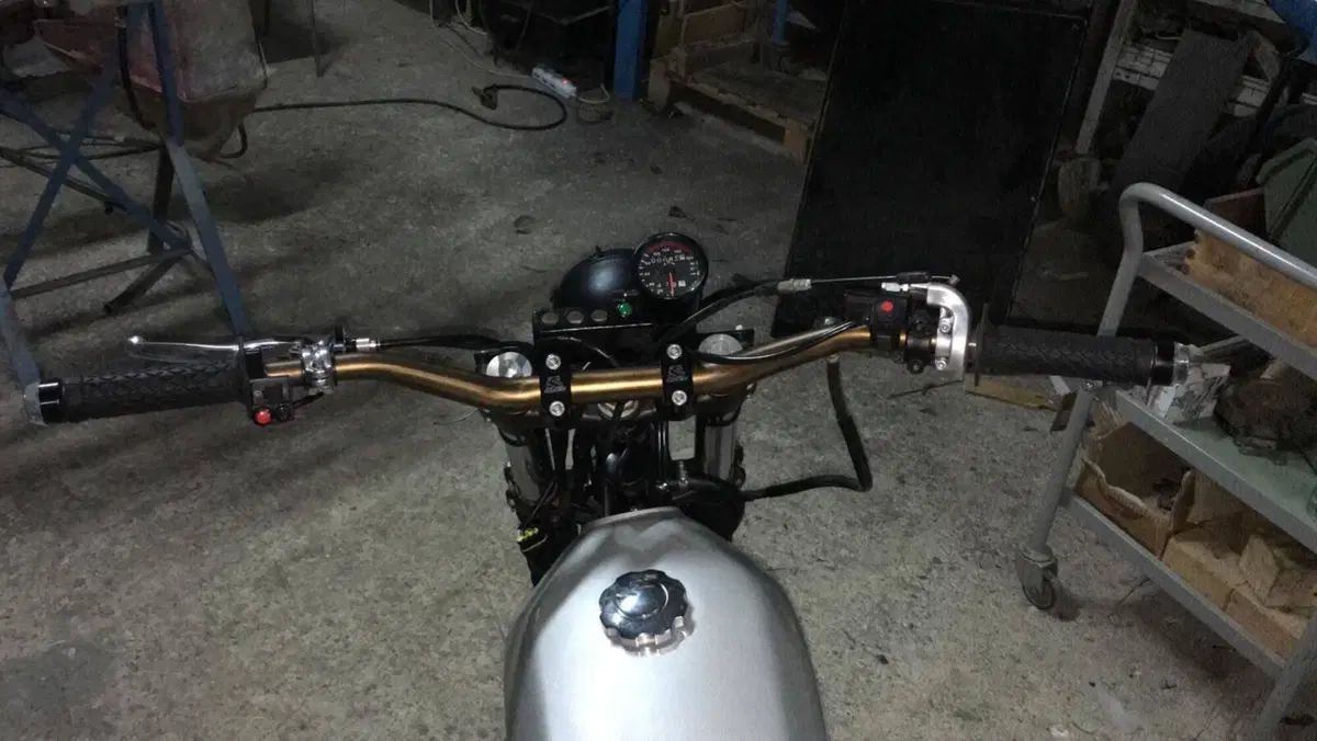 Honda NX 650 Dominator (1991 - 95) (7)