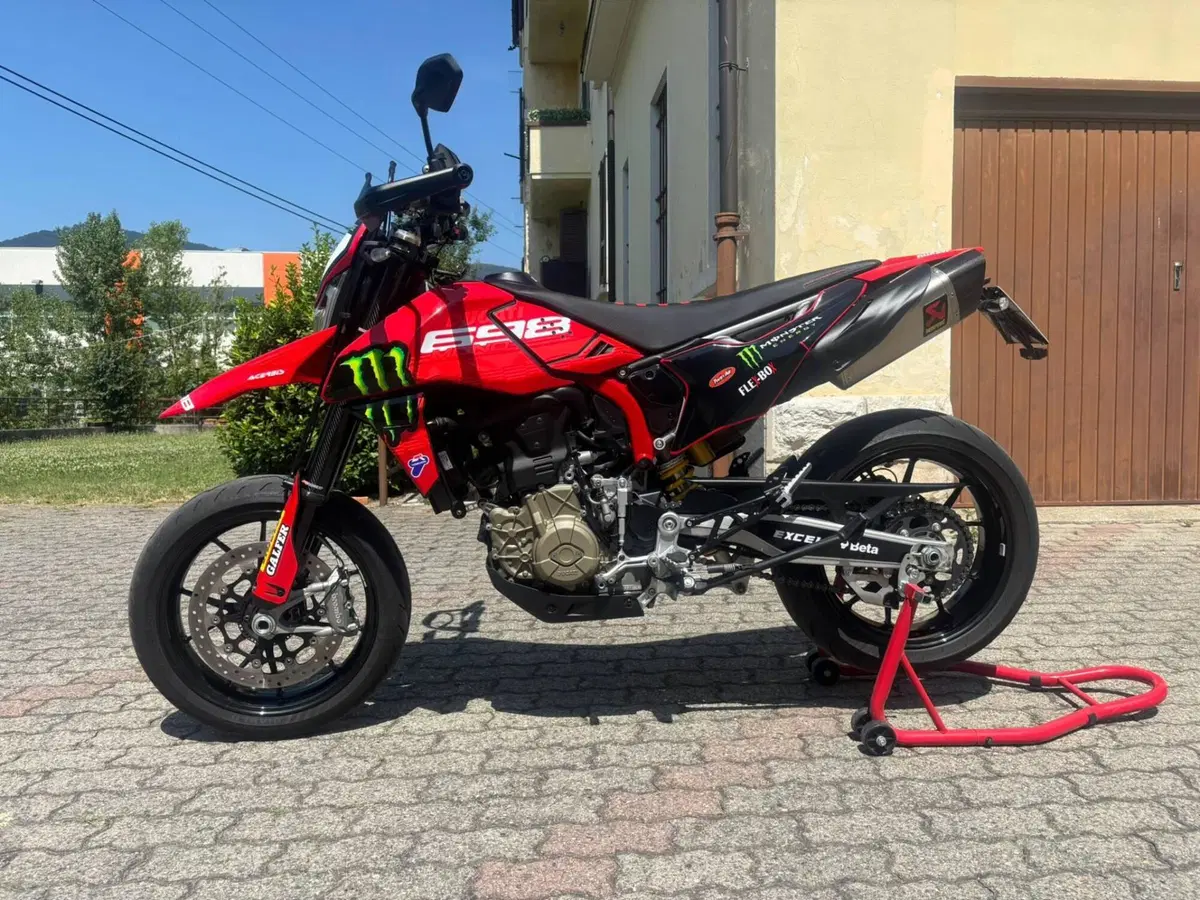 Ducati Hypermotard 698 Mono (2024 - 26) (2)
