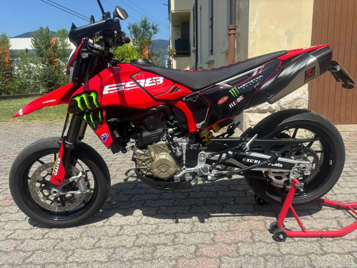Ducati Hypermotard 698 Mono (2024 - 26) (3)