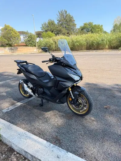 Honda Forza 750 DCT Special Edition (2024) usata