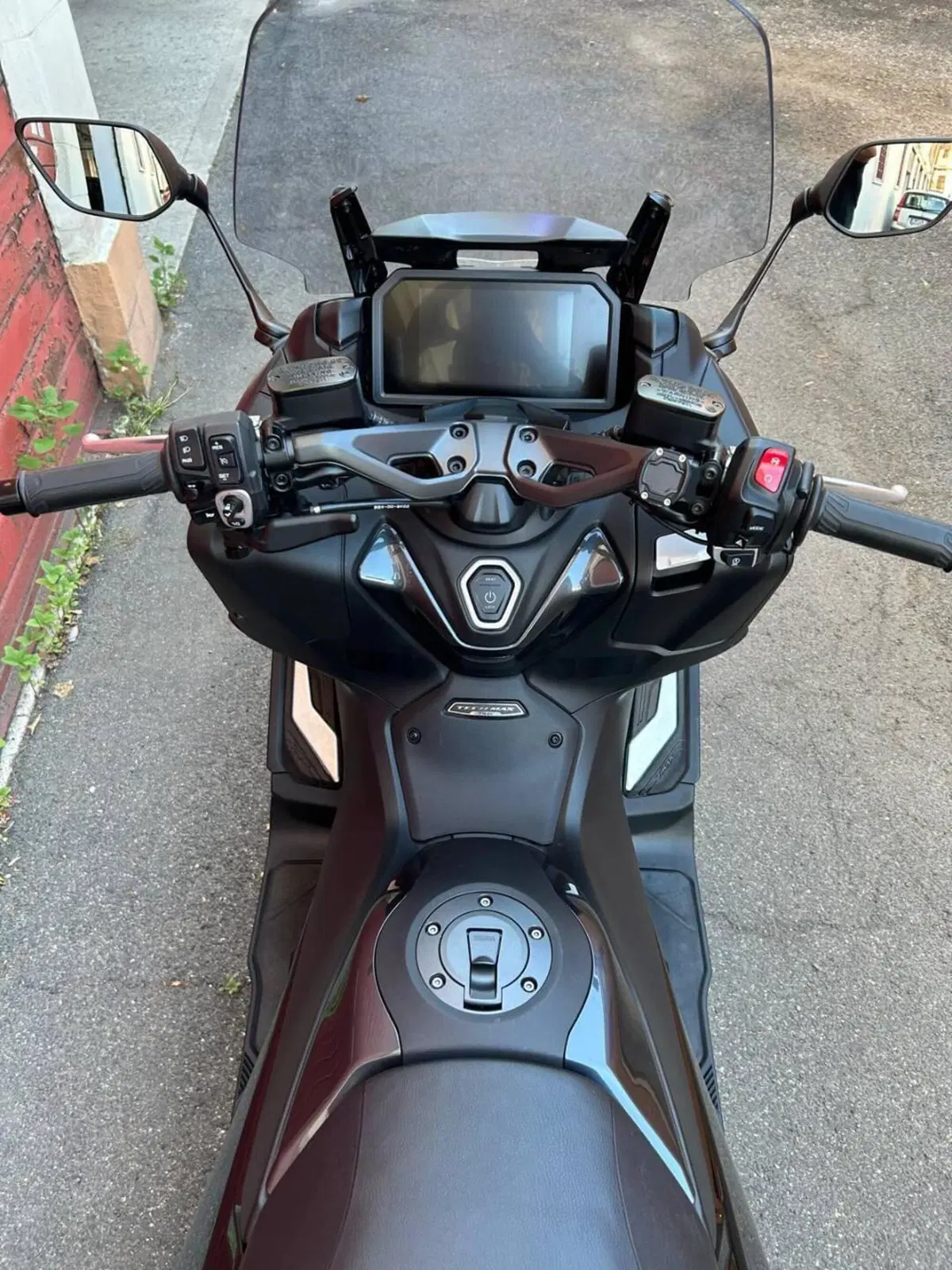 Yamaha T-Max 560 Tech Max (2022 - 24) (8)