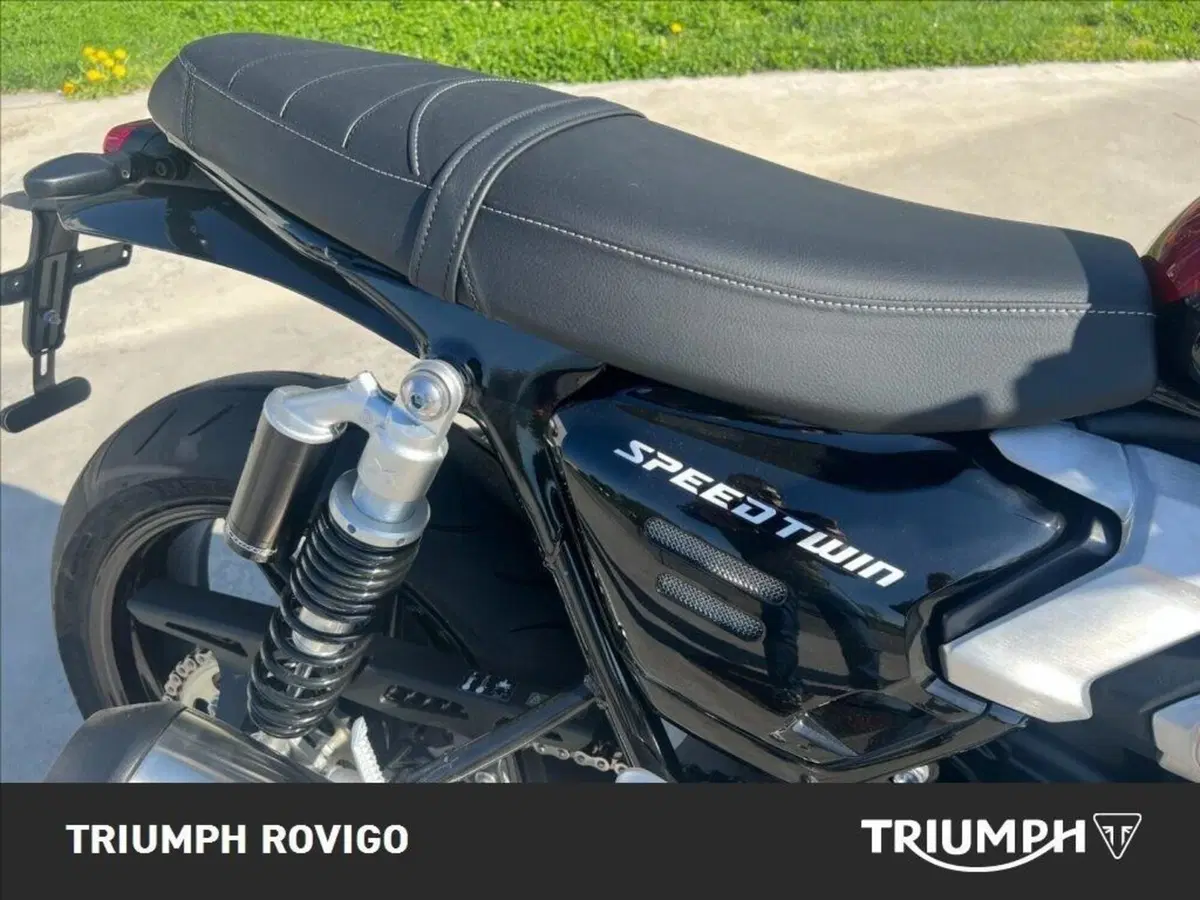 Triumph Speed Twin 1200 (2025 - 26) (5)