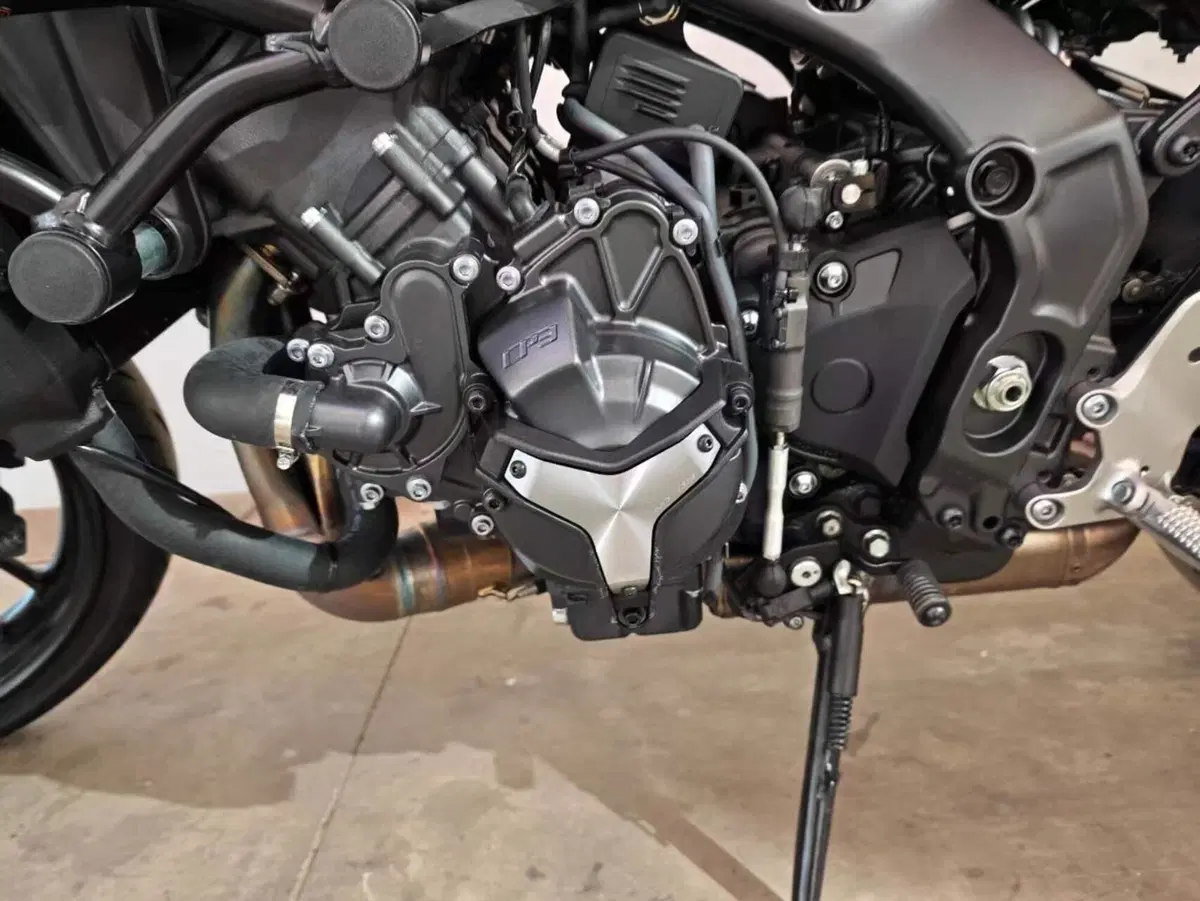 Yamaha MT-09 (2021 - 23) (3)