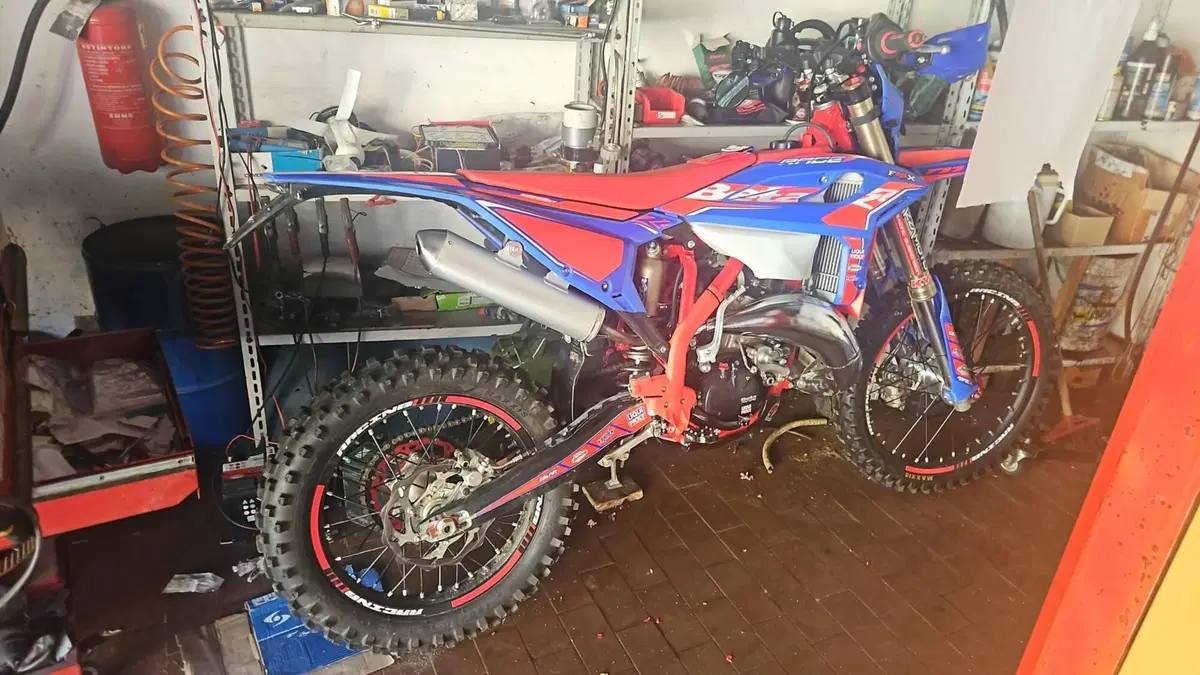 Betamotor RR 125 2T Enduro Race (2026) (6)