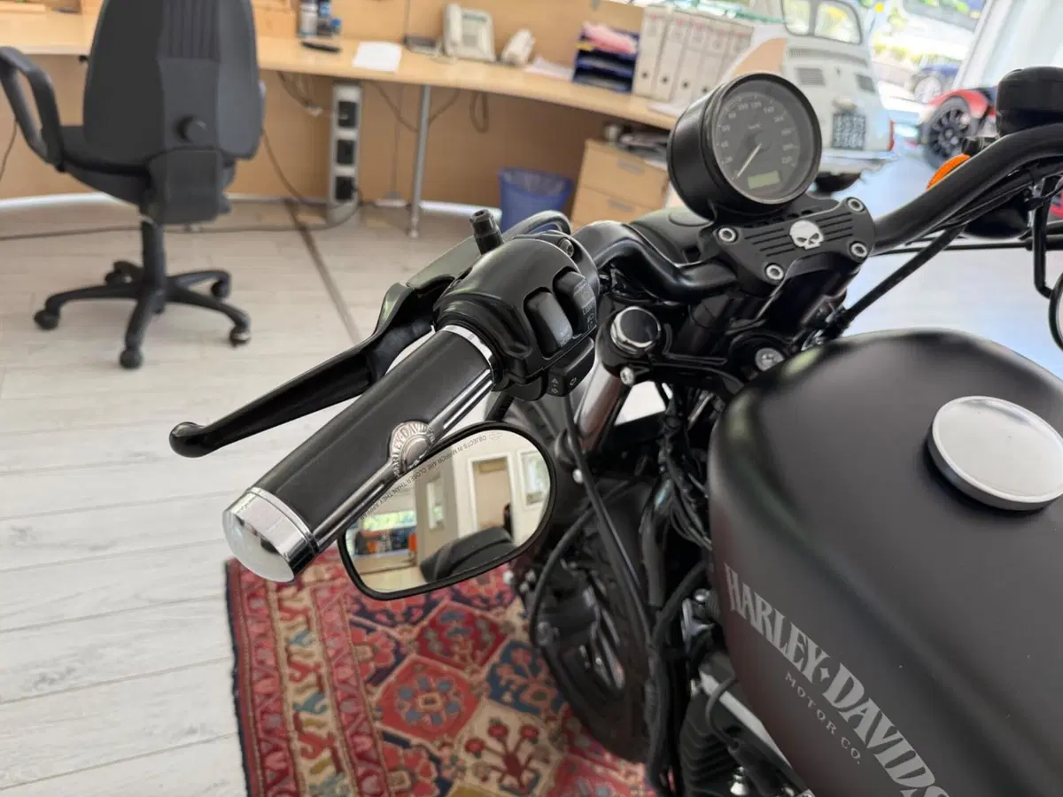 Harley-Davidson 883 Iron (2012 - 14) - XL 883N (10)