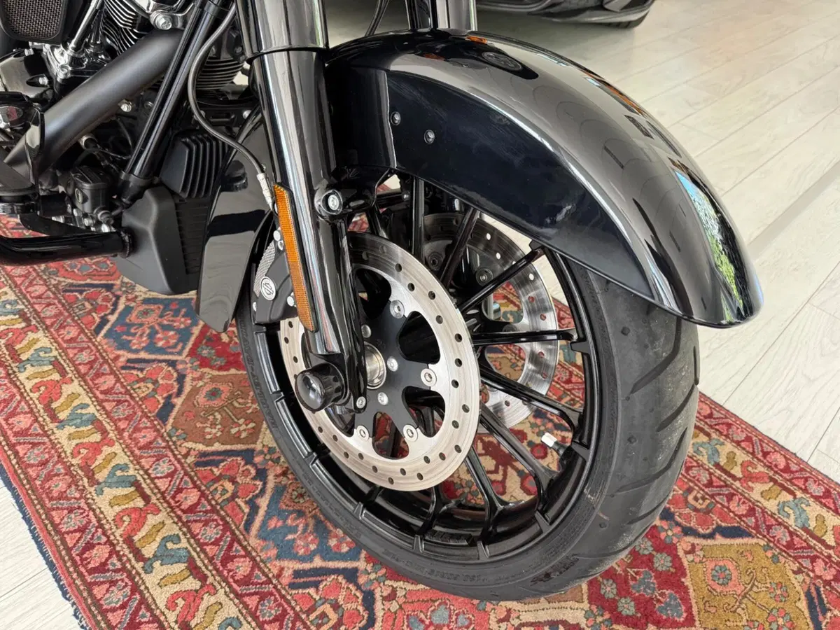 Harley-Davidson 107 Street Glide Special (2017 - 19) - FLHXS (13)