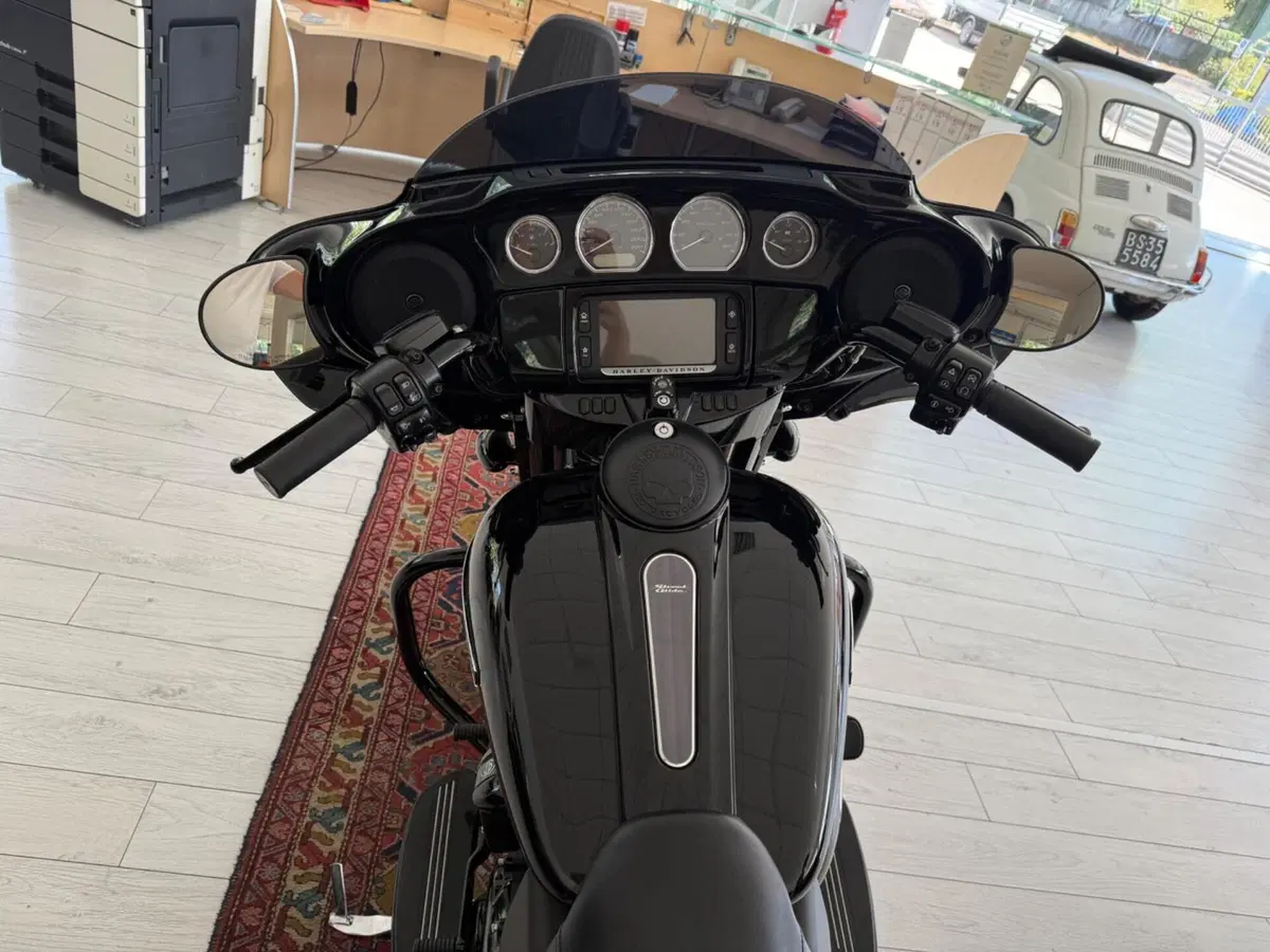 Harley-Davidson 107 Street Glide Special (2017 - 19) - FLHXS (8)