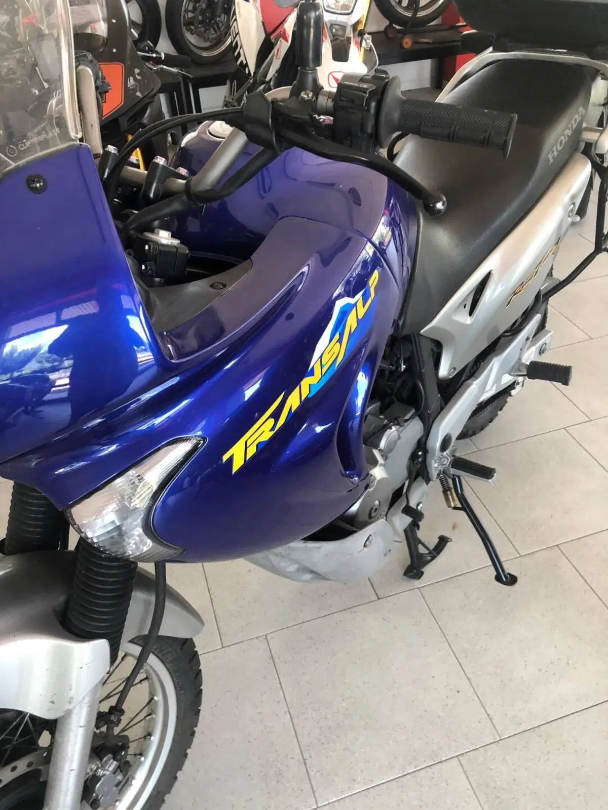 Honda Transalp XL 650V (2000 - 04) (6)