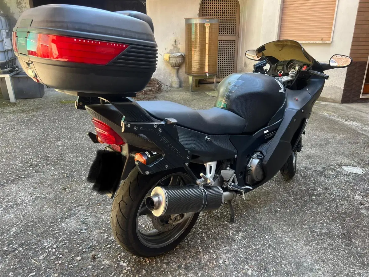Honda CBR 1100 XX  (2001 - 06) (4)
