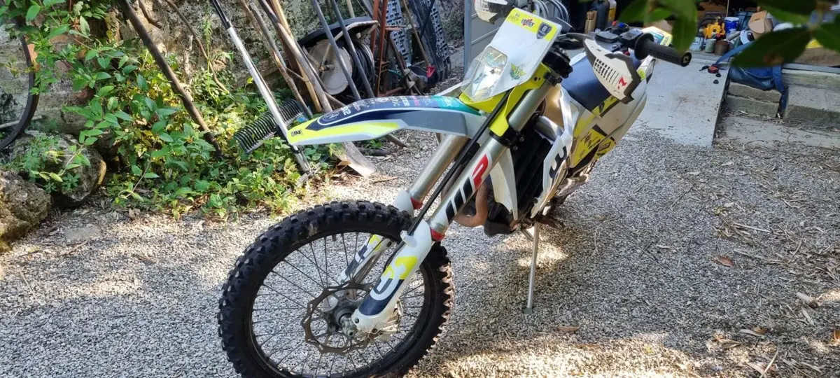 Husqvarna FE 350 (2022) (2)