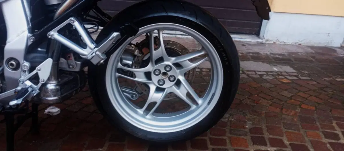 Bmw R 1100 S (10)