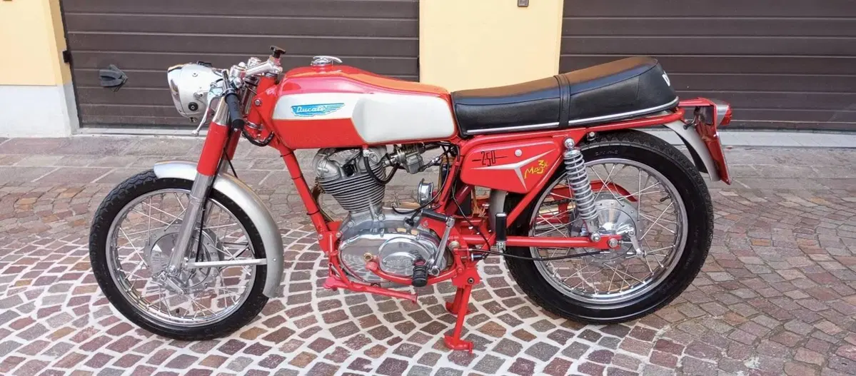 Ducati 250 MARK 3 (2)