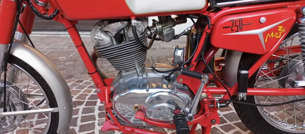 Ducati 250 MARK 3 (14)