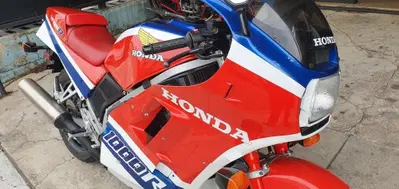 Honda VF 1000 R d'epoca