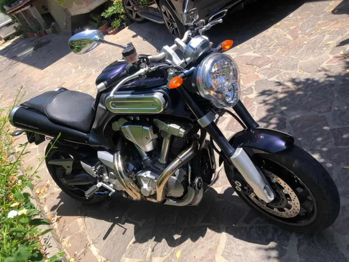 Yamaha MT-01 (2005- 11) (4)