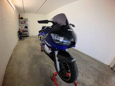 Yamaha YZF R6 (2001 - 02) usata