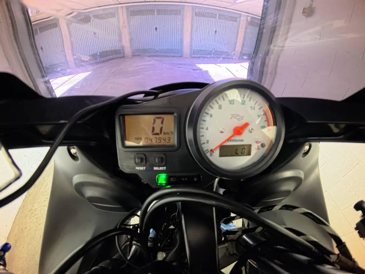 Yamaha YZF R6 (2001 - 02) (10)