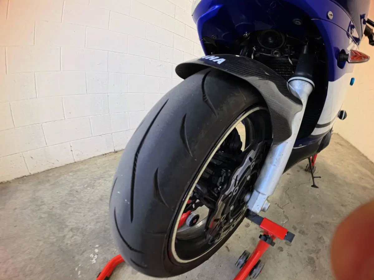 Yamaha YZF R6 (2001 - 02) (11)