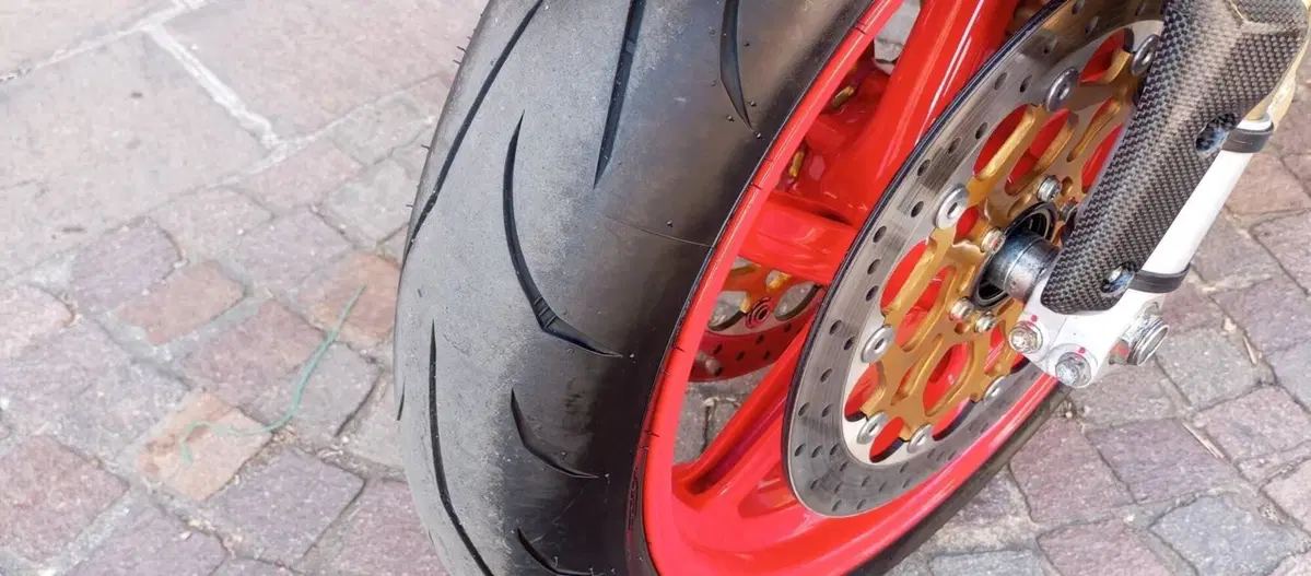 Ducati MONSTER S4R (17)