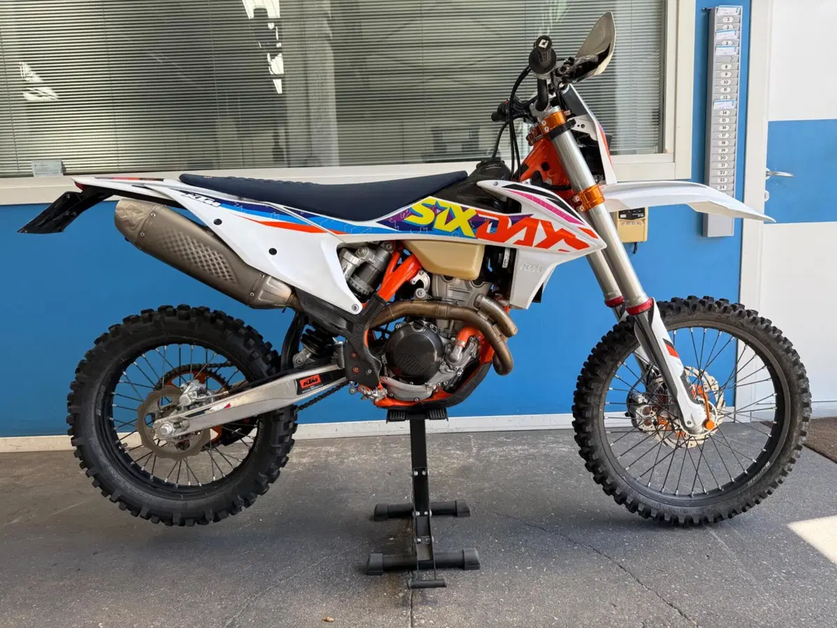 KTM 350 EXC-F Six Days (2023) (2)