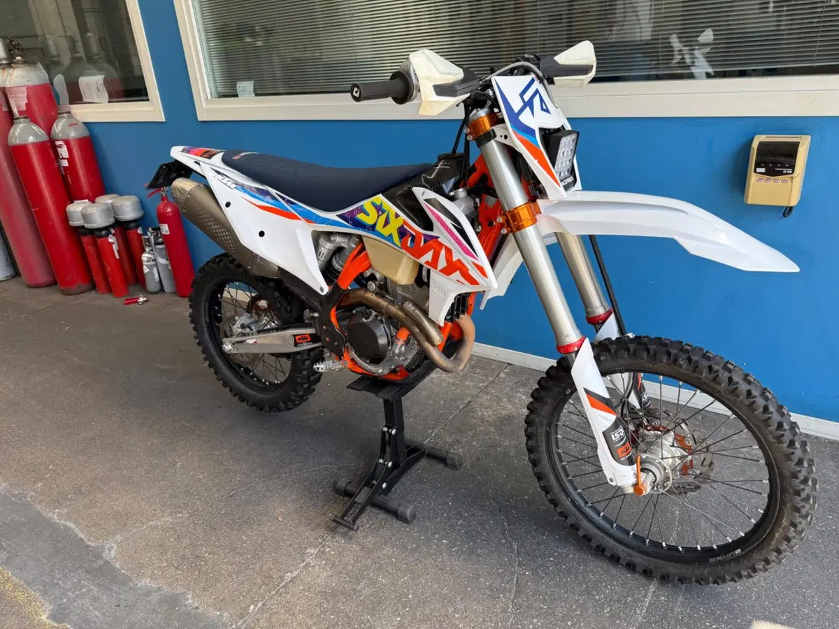 KTM 350 EXC-F Six Days (2023) (3)