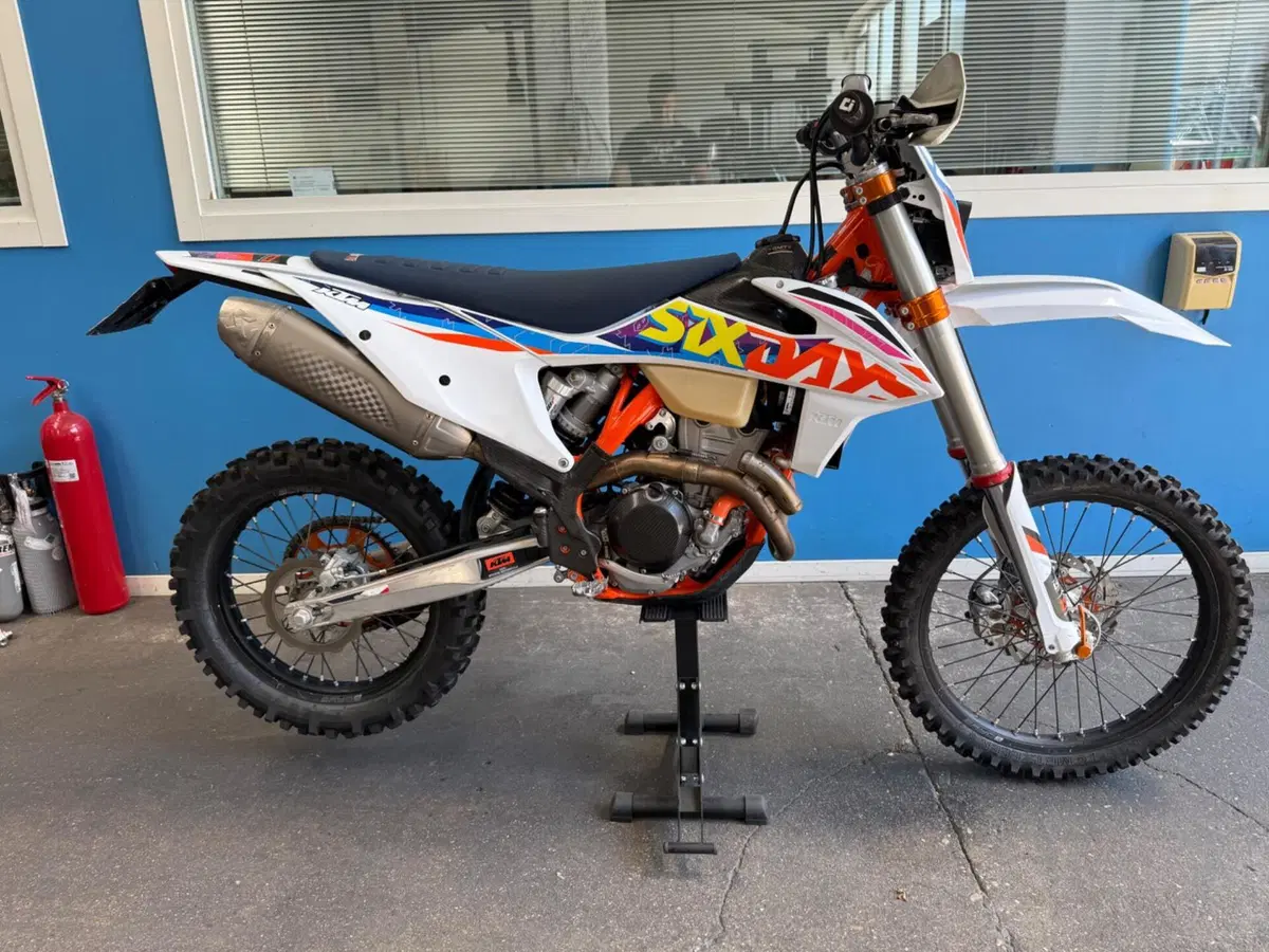KTM 350 EXC-F Six Days (2023) (4)