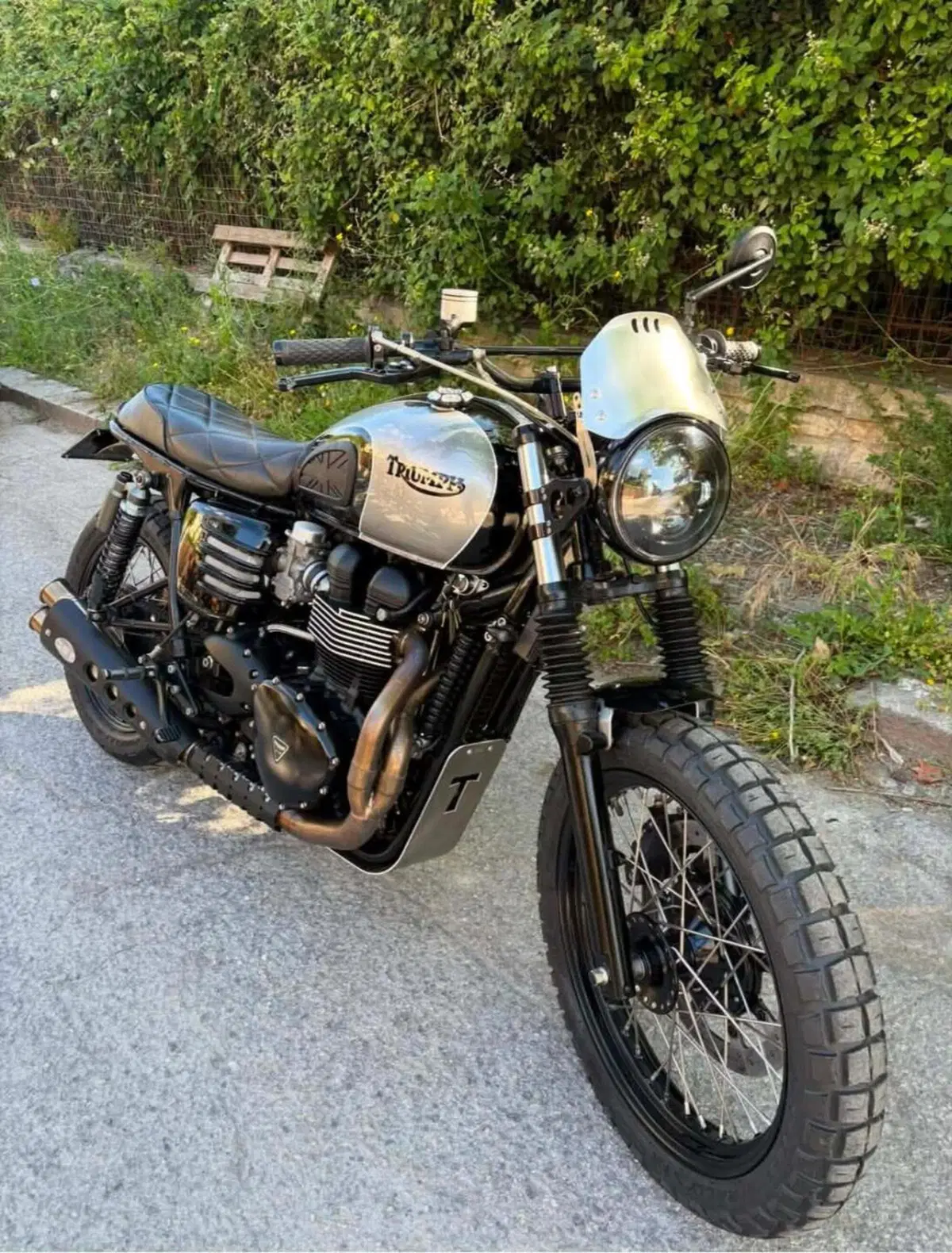 Triumph Bonneville T100 (2008 - 16) (2)