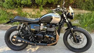 Triumph Bonneville T100 (2008 - 16) usata