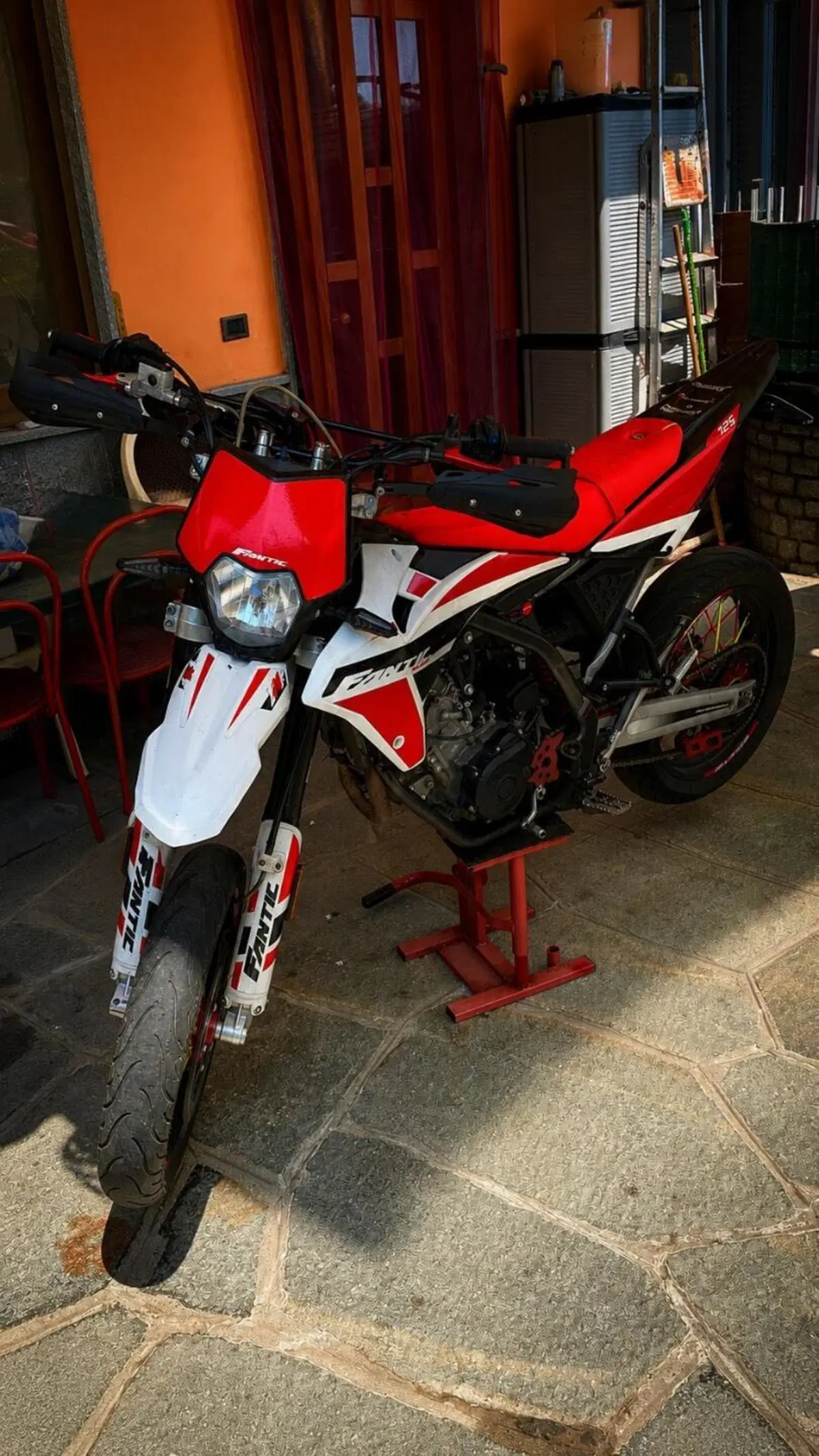 Fantic Motor Motard 125 Performance 4t (2020) (4)