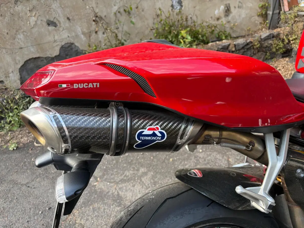 Ducati 848 (2007 - 13) (6)