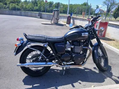 Triumph Bonneville T100 (2008 - 16) usata