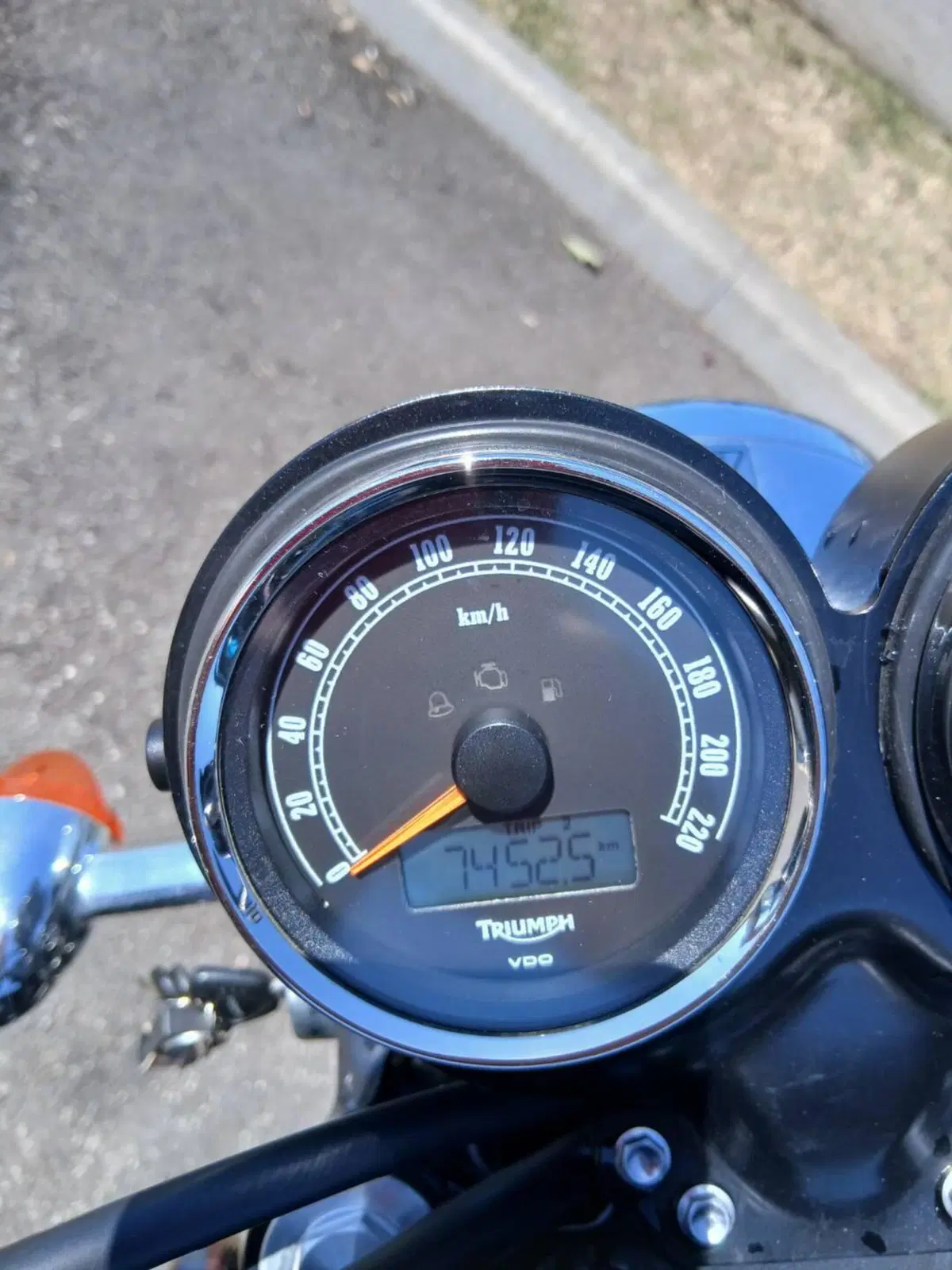 Triumph Bonneville T100 (2008 - 16) (4)