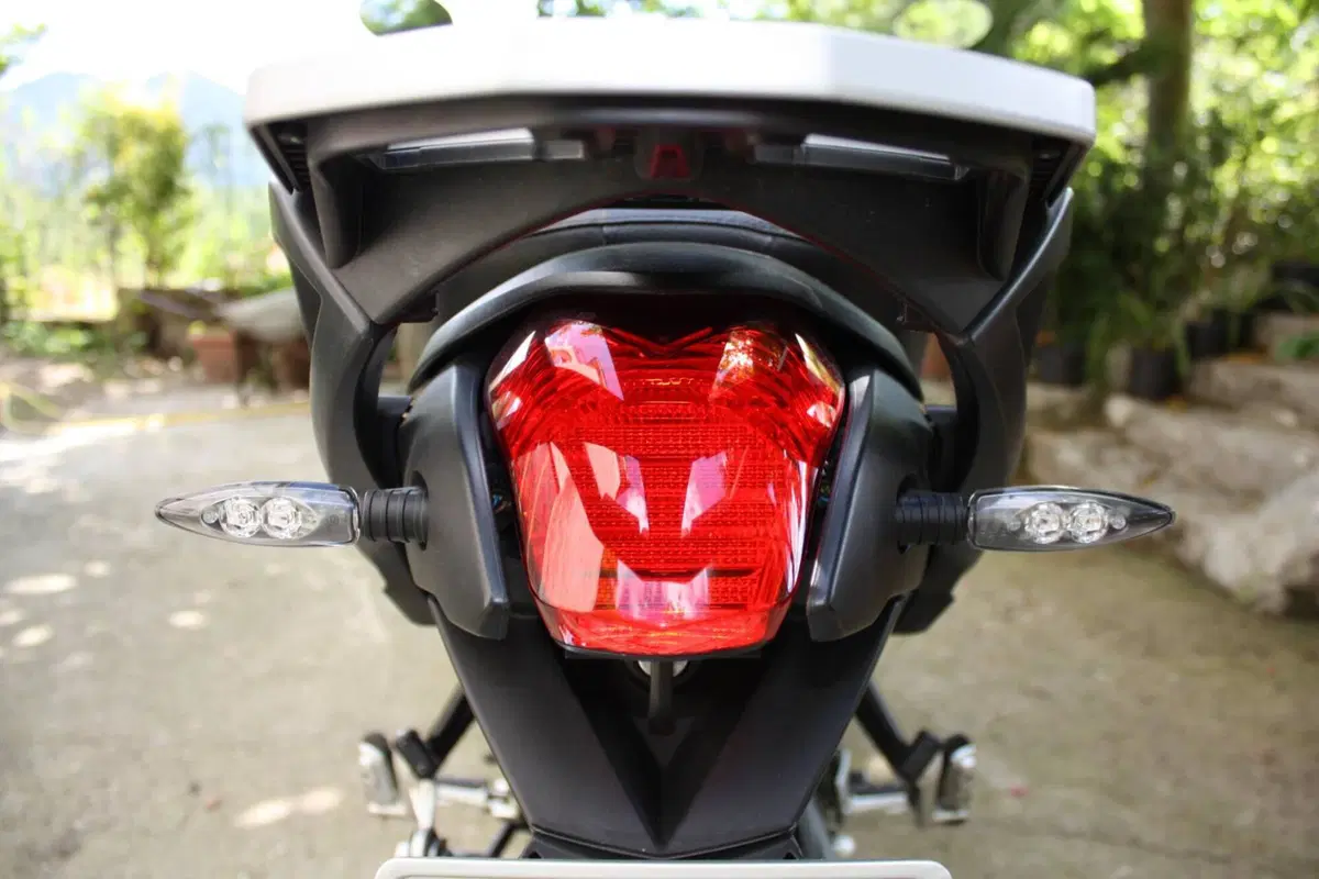 Bmw R 1200 R (2011 - 14) (10)