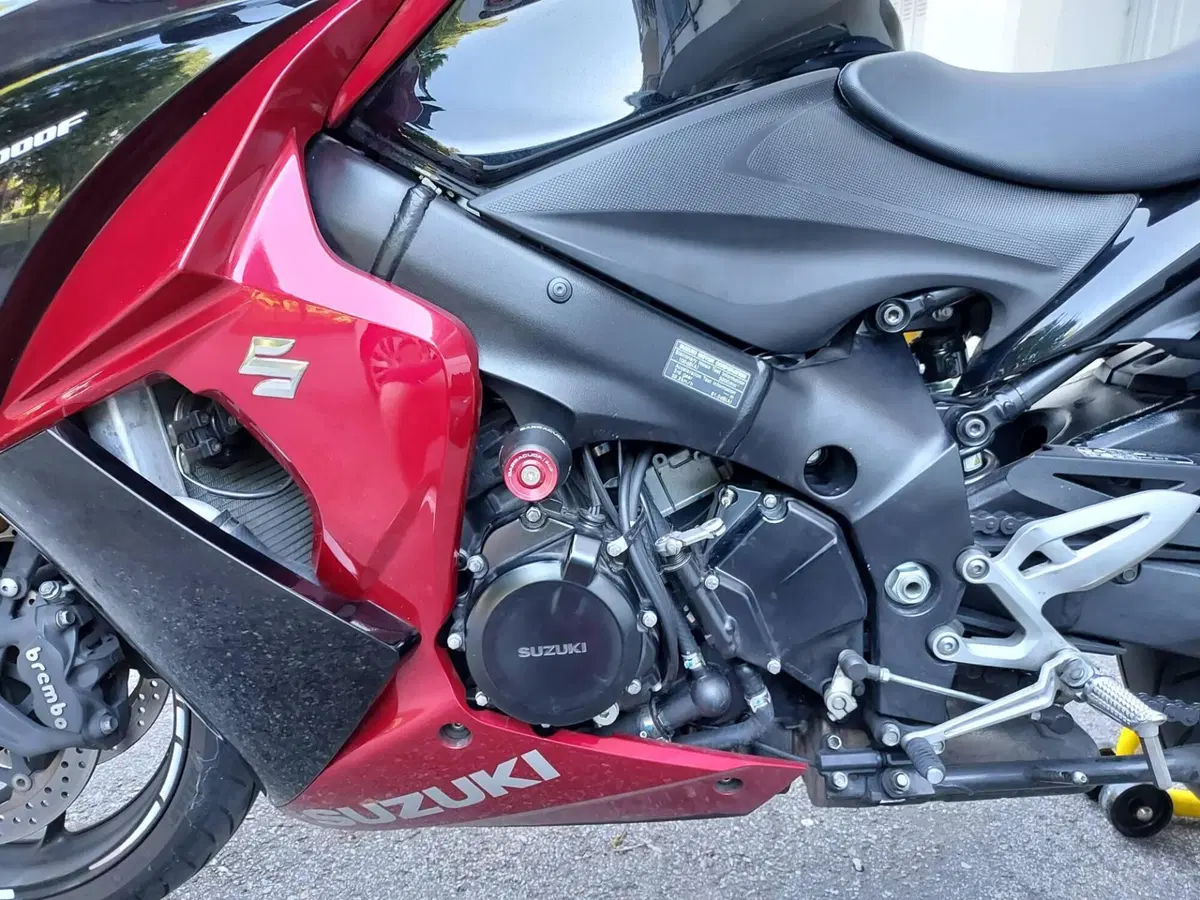 Suzuki GSX S 1000 F ABS (2014 -17) (13)
