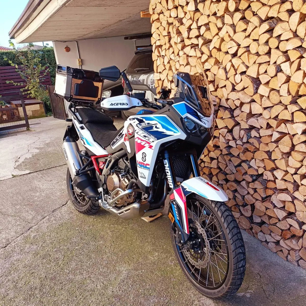 Honda Africa Twin CRF 1100L ES (2024 - 26) (4)