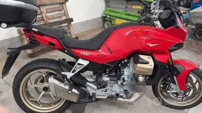 Moto Guzzi V100 Mandello (2022 - 24) usata