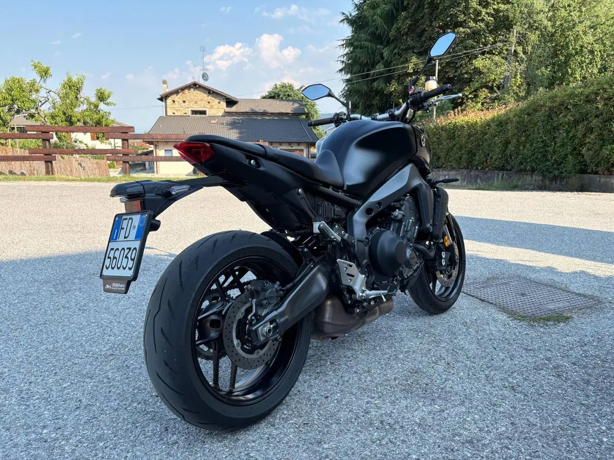 Yamaha MT-09 (2021 - 23) (6)