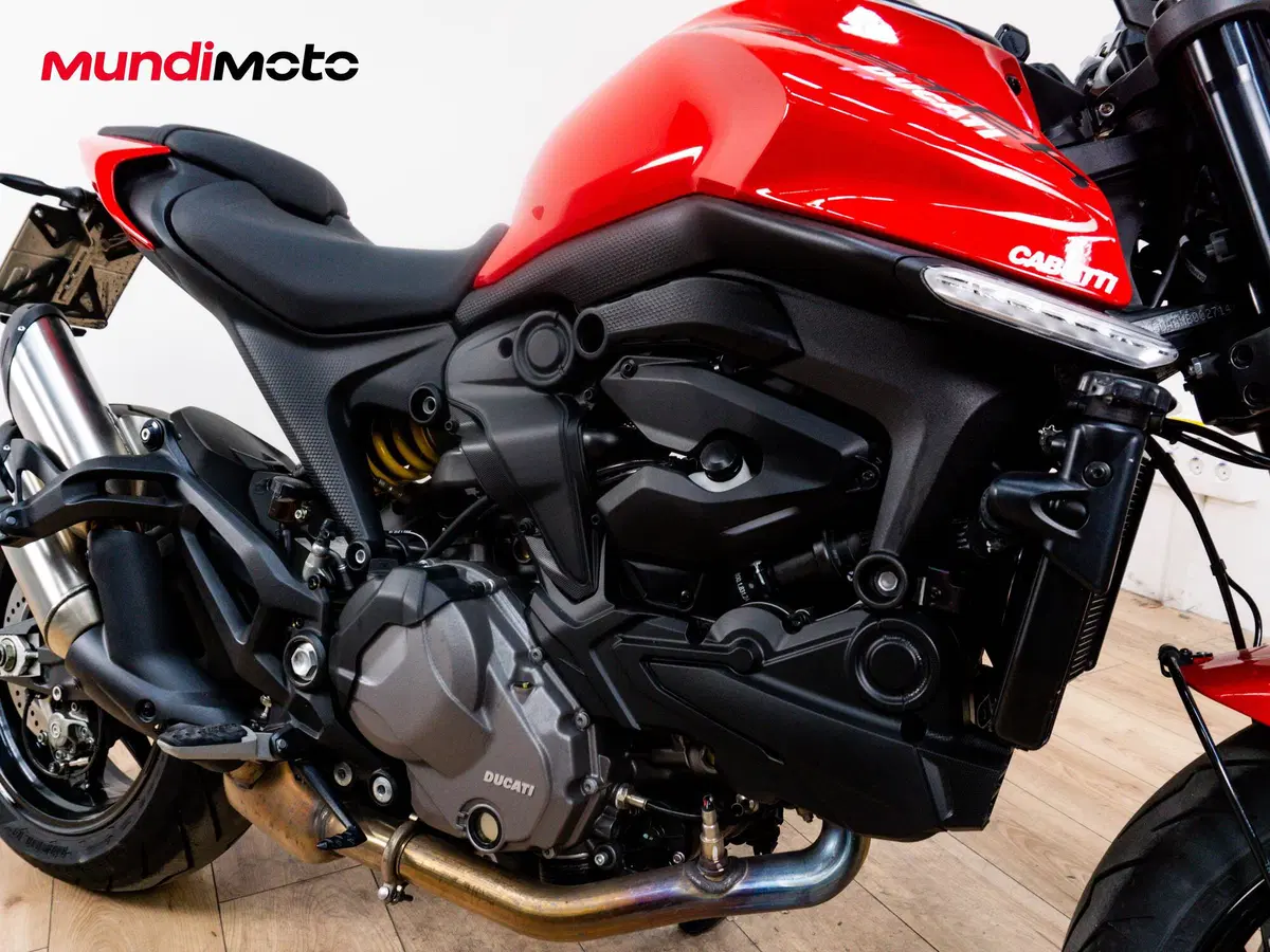 Ducati Monster 937 (2021 - 25) (5)