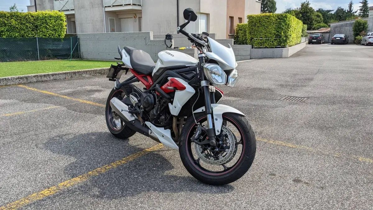 Triumph Street Triple R (2013 - 14) (6)