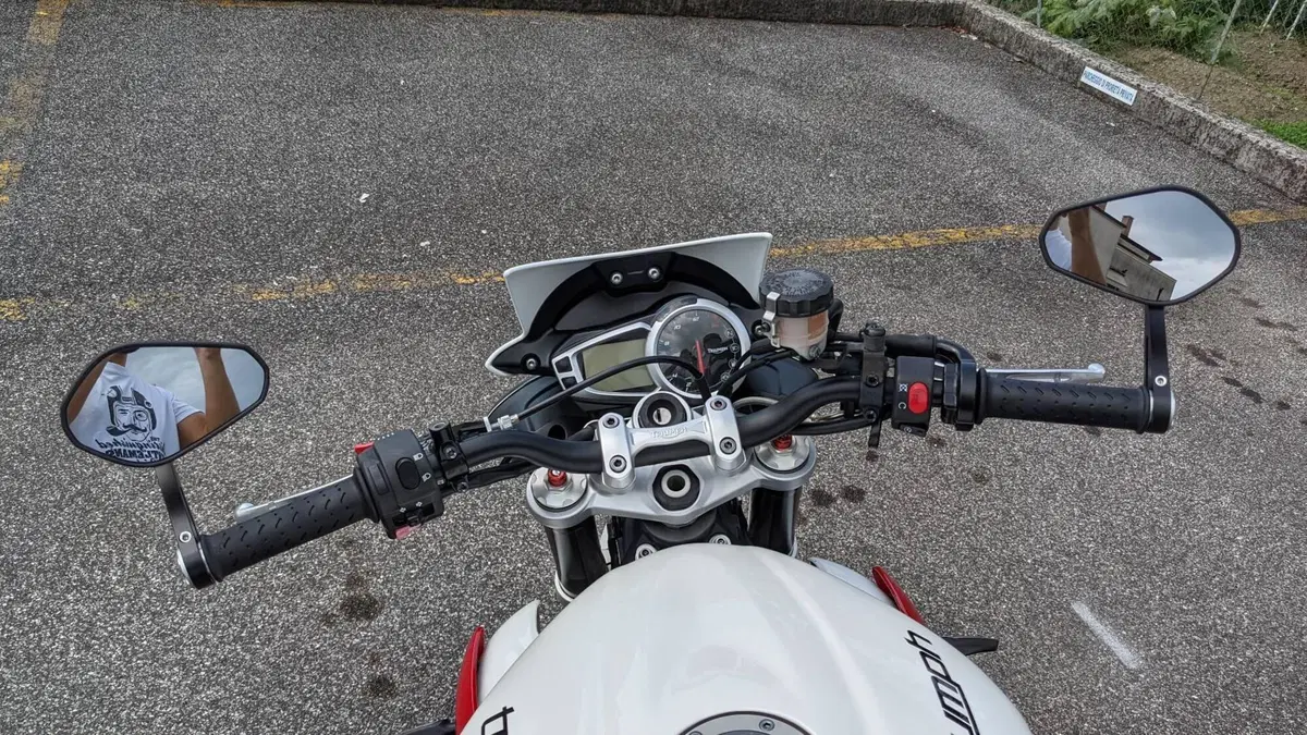 Triumph Street Triple R (2013 - 14) (7)