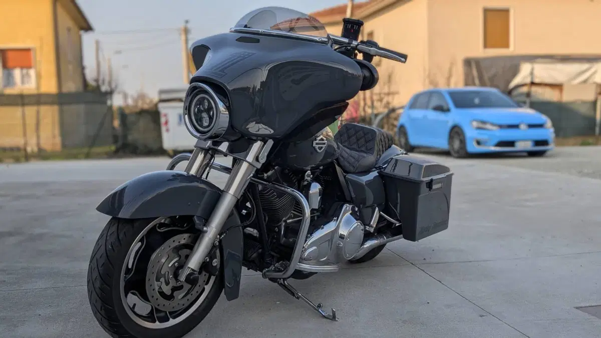 Harley-Davidson 1584 Street Glide (2008 - 10) - FLHX